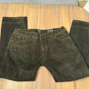 listing-status-banner